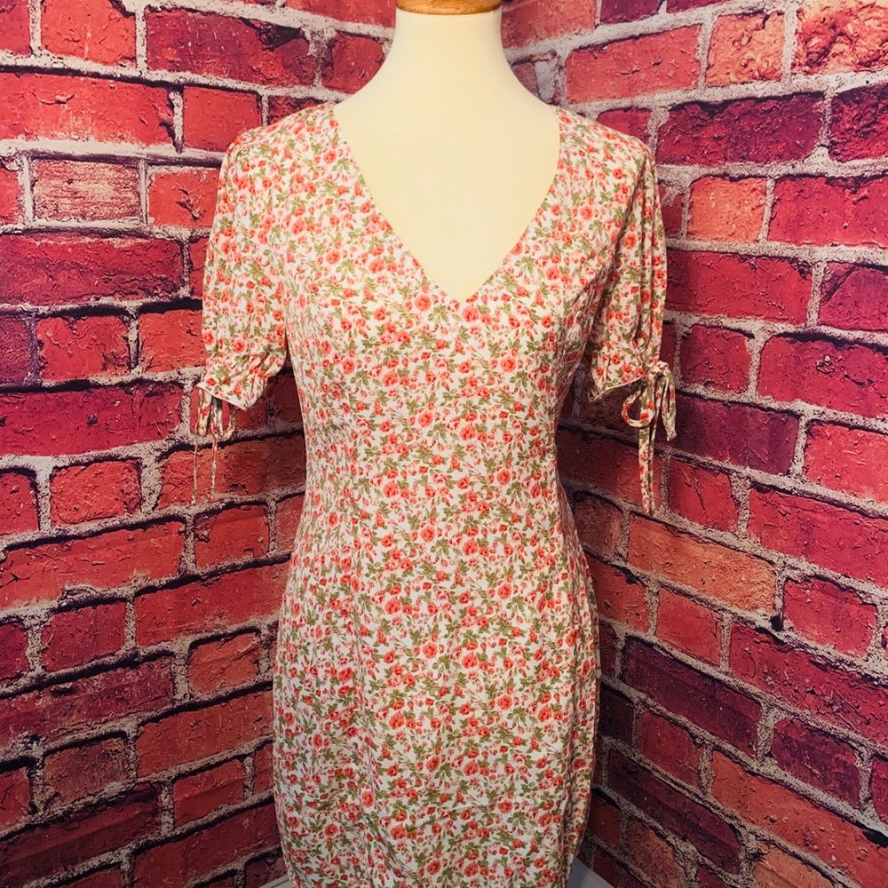 Floral dress never worn!